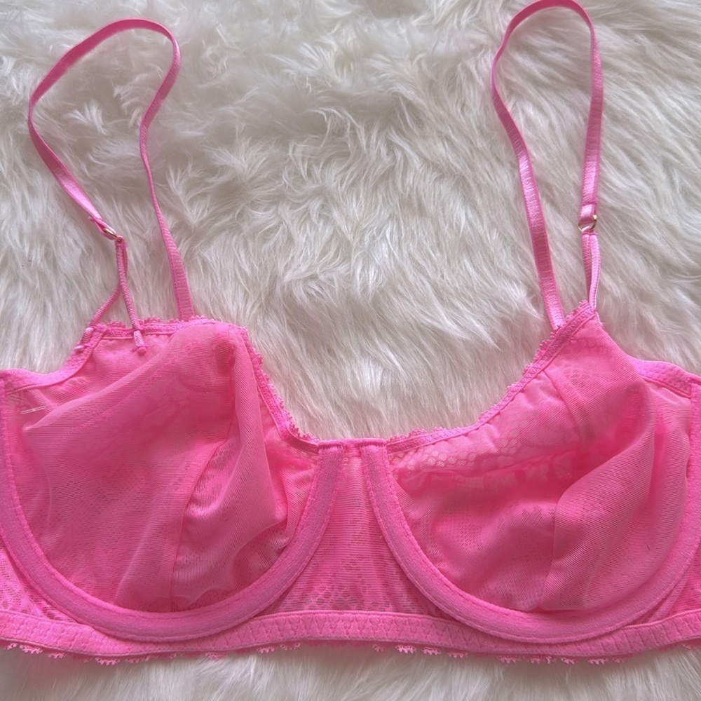 NWOT Free People Intimately Lace Underwire Bra Pink Size 32C - Picture 7 of 10